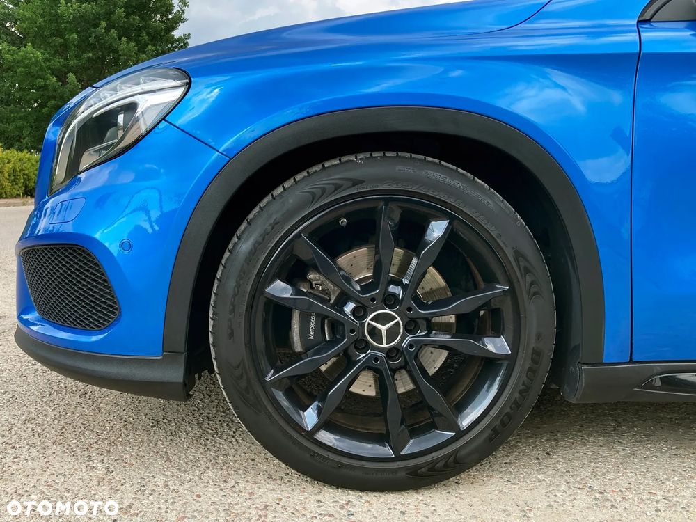 Mercedes-Benz GLA 250 7G-DCT AMG Line - 11