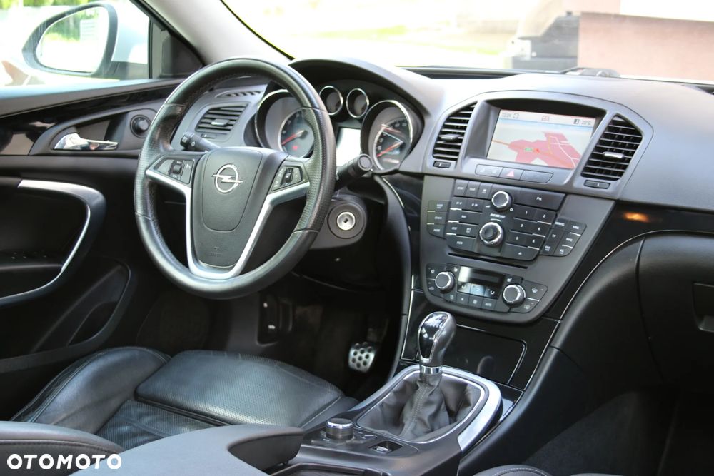 Opel Insignia 2.0 T Sport 4x4 - 31
