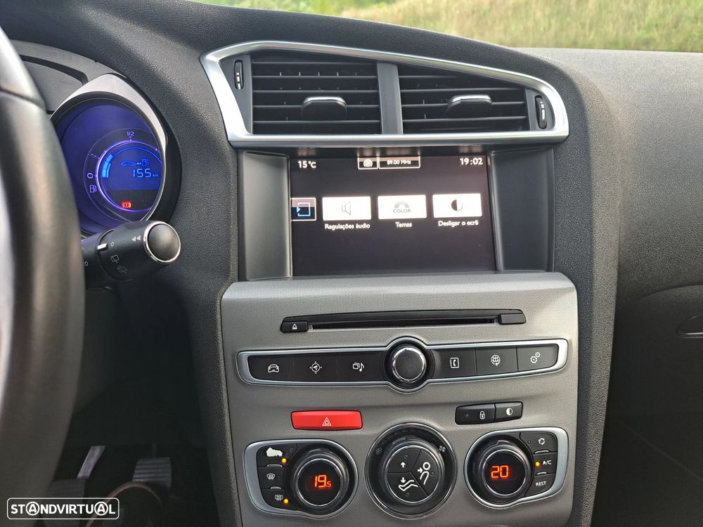 Citroën C4 1.2 PureTech Shine - 24