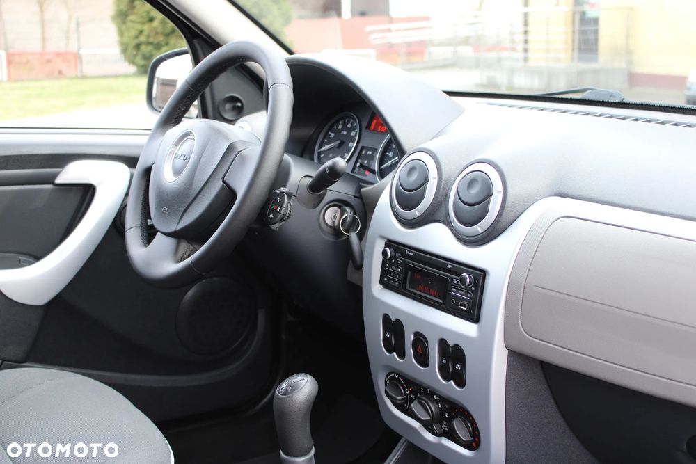 Dacia Sandero 1.2 16V 75 Live - 22