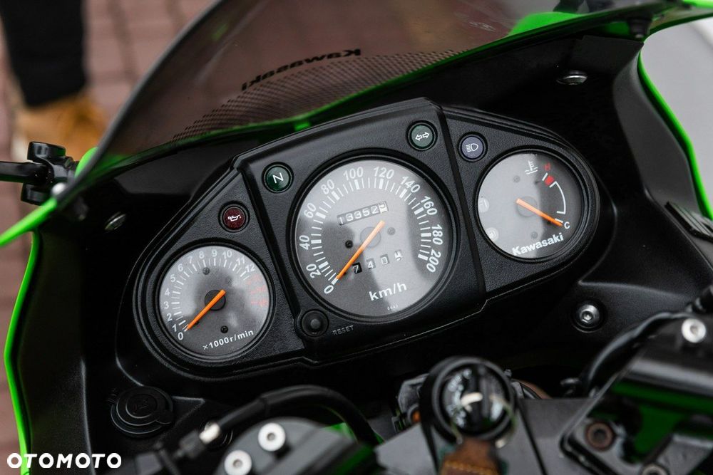 Kawasaki Ninja - 9