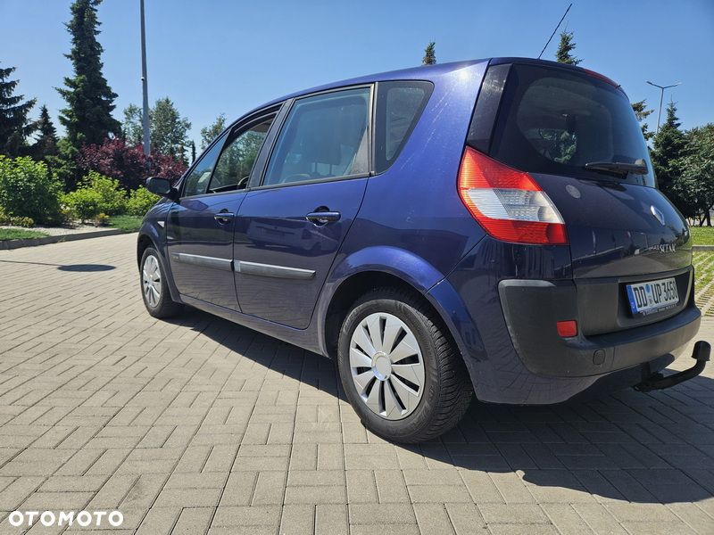 Renault Scenic 1.6 16V Confort Privilege - 5