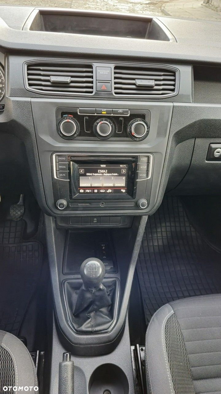 Volkswagen Caddy - 10