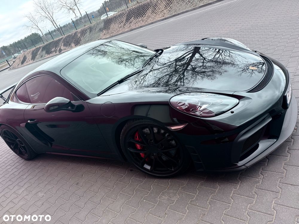 Porsche 718 Cayman - 11