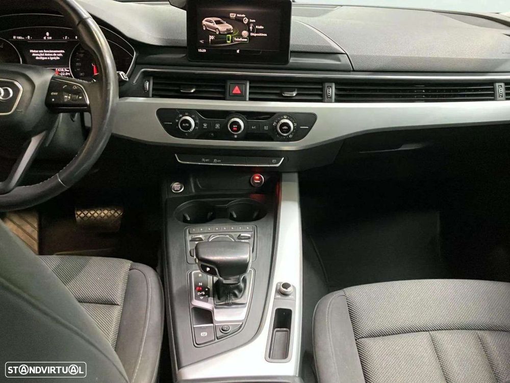 Audi A4 Avant 2.0 TDI S tronic - 9