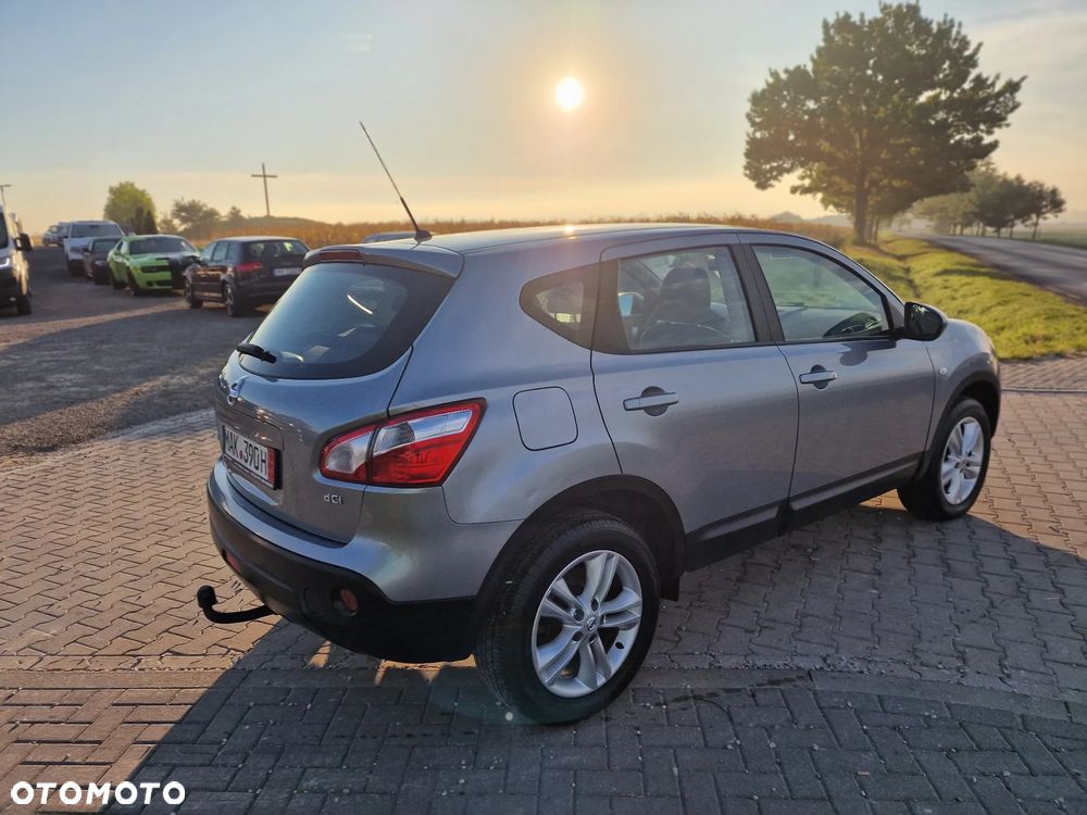 Nissan Qashqai 2.0 dCi 4 x 4 DPF acenta - 10