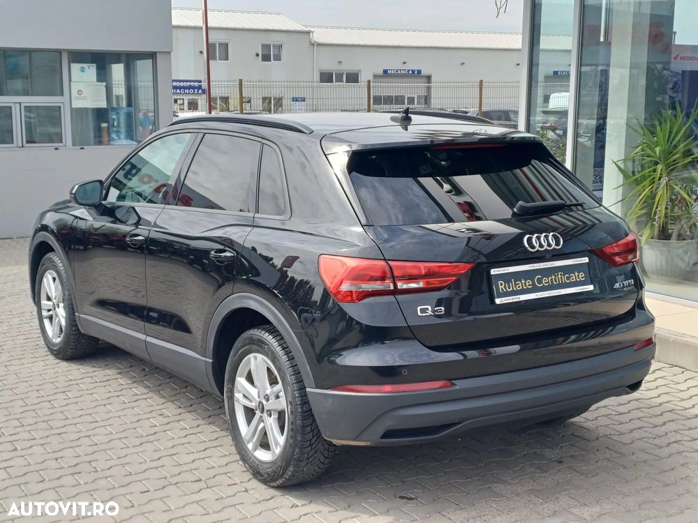 Audi Q3 2.0 40 TFSI S tronic quattro - 5