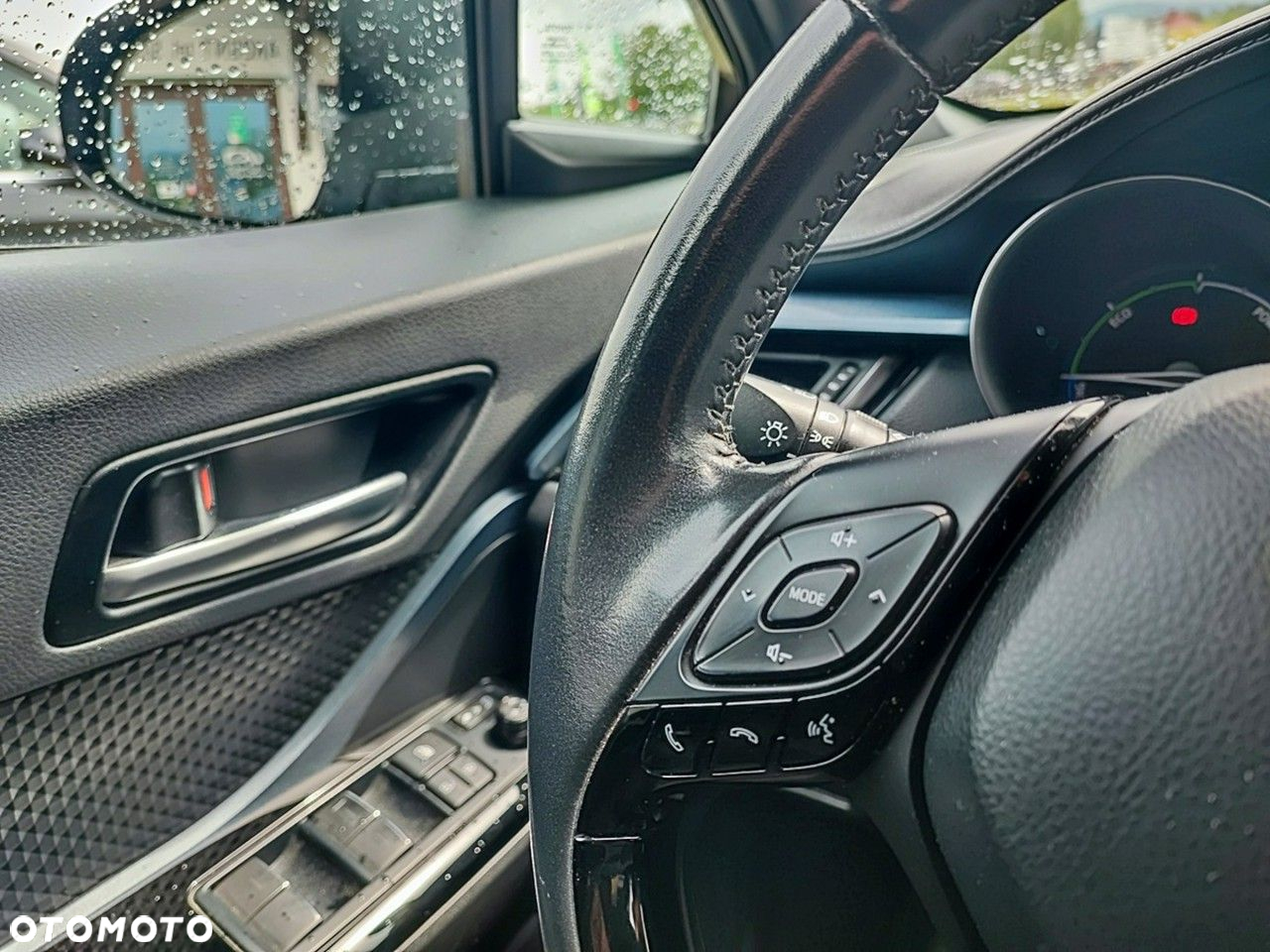 Toyota C-HR - 13