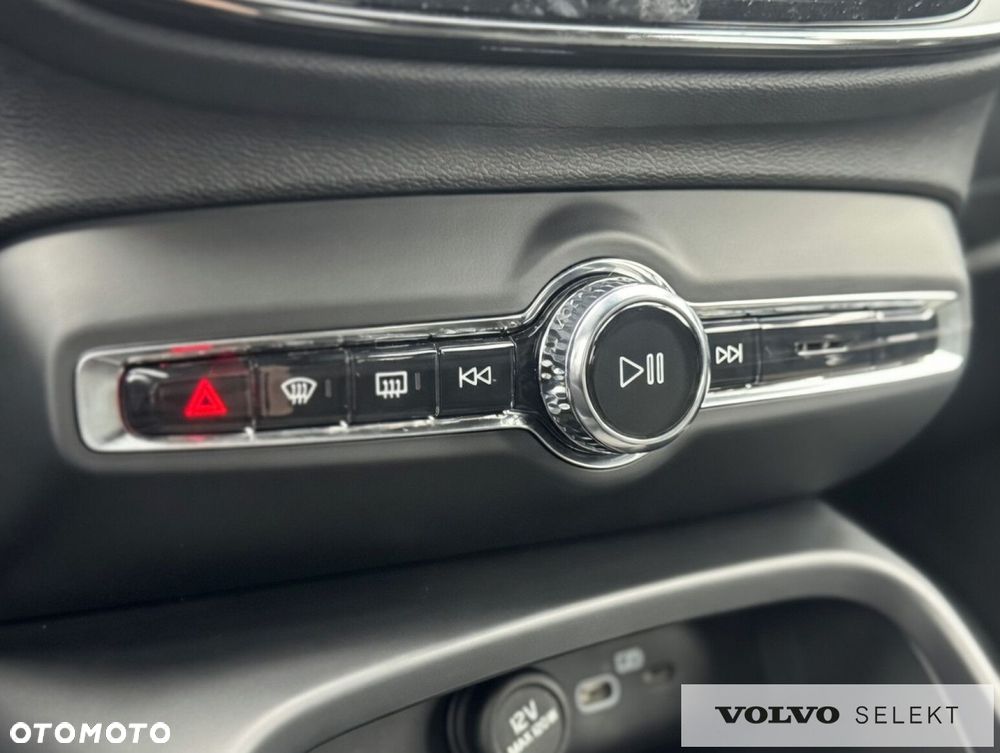 Volvo XC 40 - 24