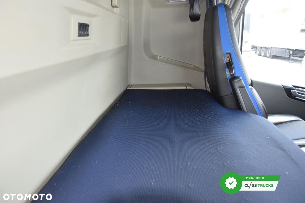 Volvo FH 460 Globetrotter XL i-Save - 13