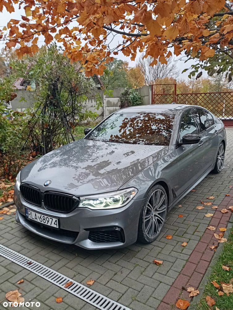 BMW Seria 5 M550i xDrive - 26