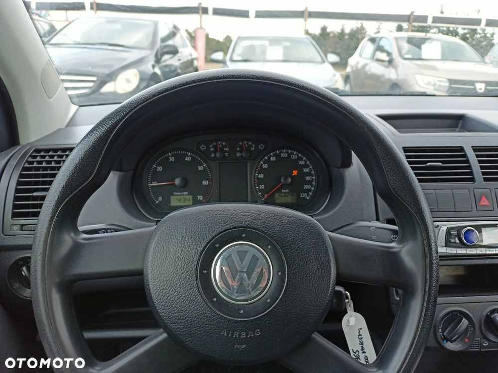 Volkswagen Polo - 9