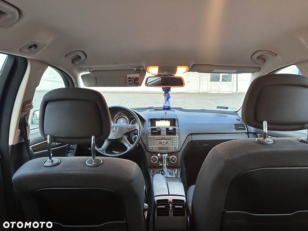Mercedes-Benz Klasa C 220 CDI DPF Automatik BlueEFFICIENCY Elegance - 12