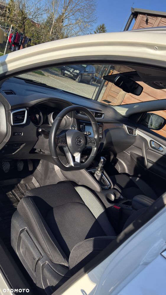 Nissan Qashqai 1.5 dCi N-Connecta - 4