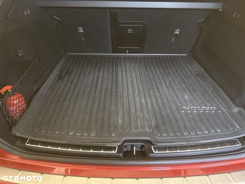Volvo XC 60 B4 B R-Design - 21