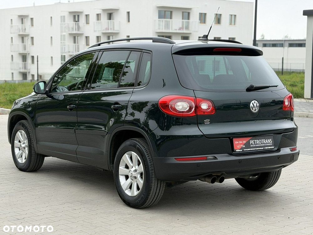 Volkswagen Tiguan 2.0 TDI DPF 4Motion BlueMotion Technology DSG Exclusive - 9