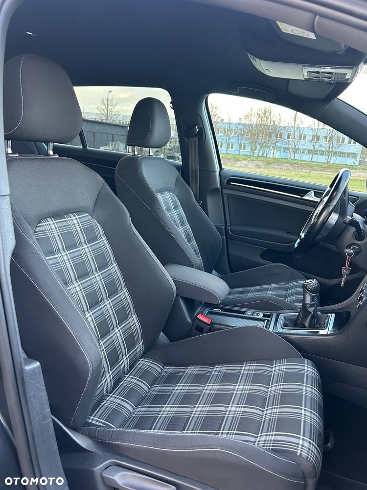 Volkswagen Golf GTD BlueMotion Technology - 16