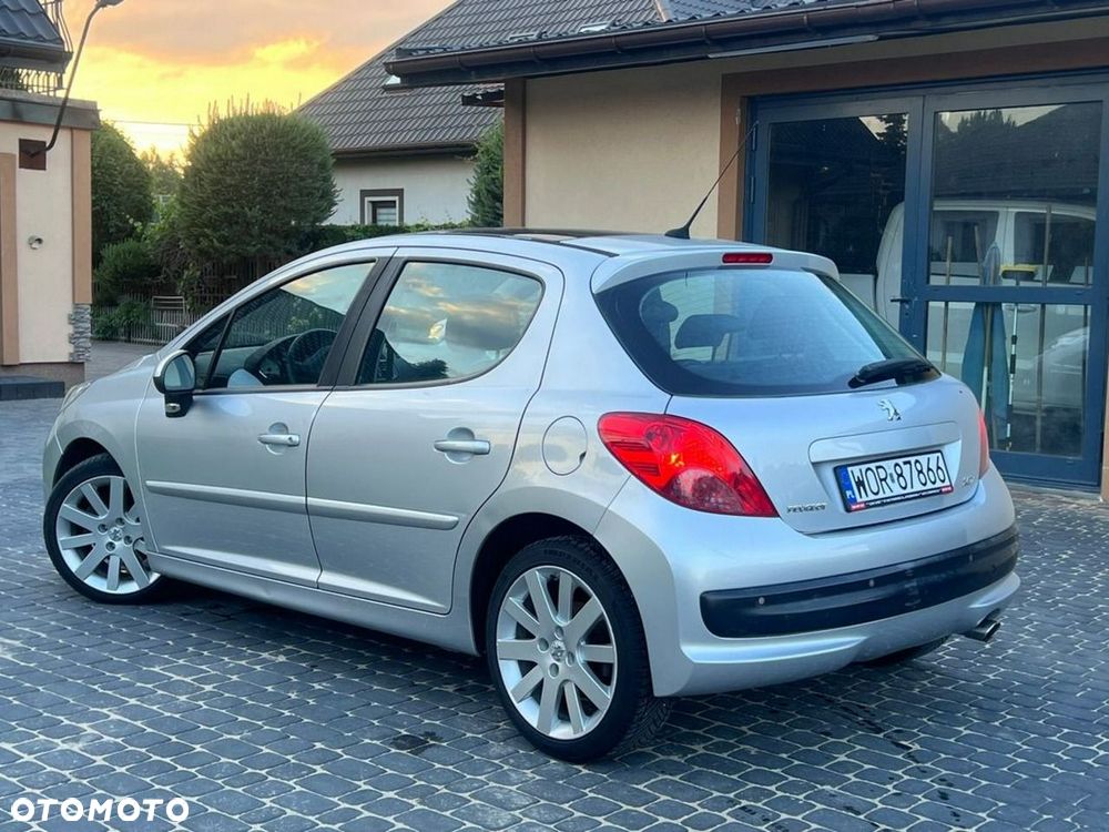 Peugeot 207 1.6 THP Platinum - 34