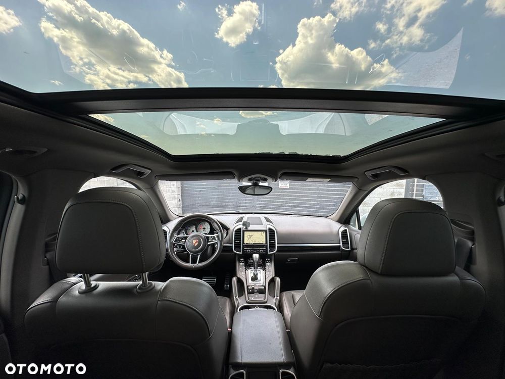 Porsche Cayenne S Platinum Edition - 13