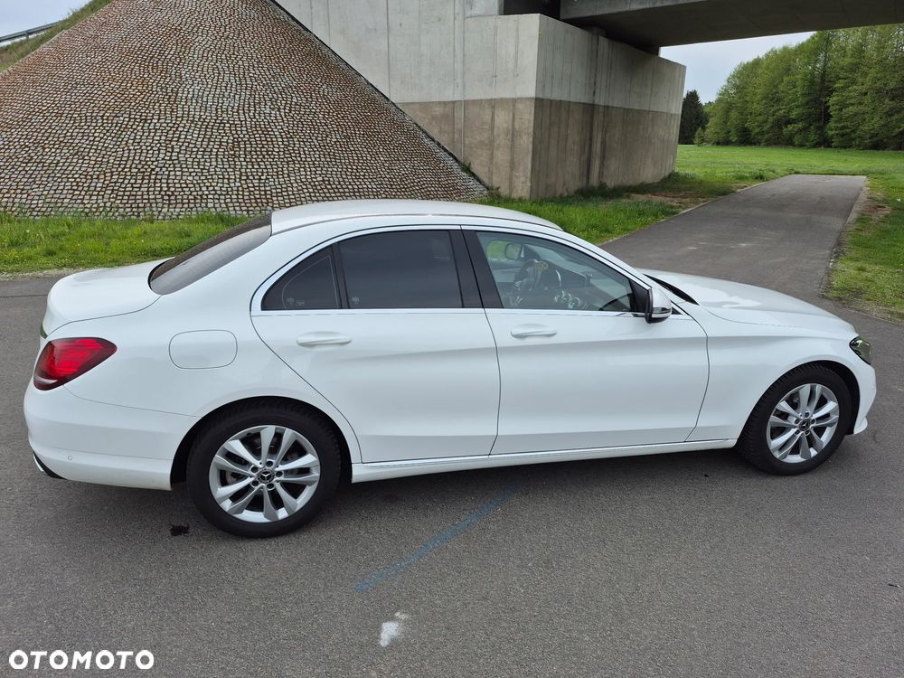 Mercedes-Benz Klasa C 220 d 4MATIC 9G-TRONIC - 11
