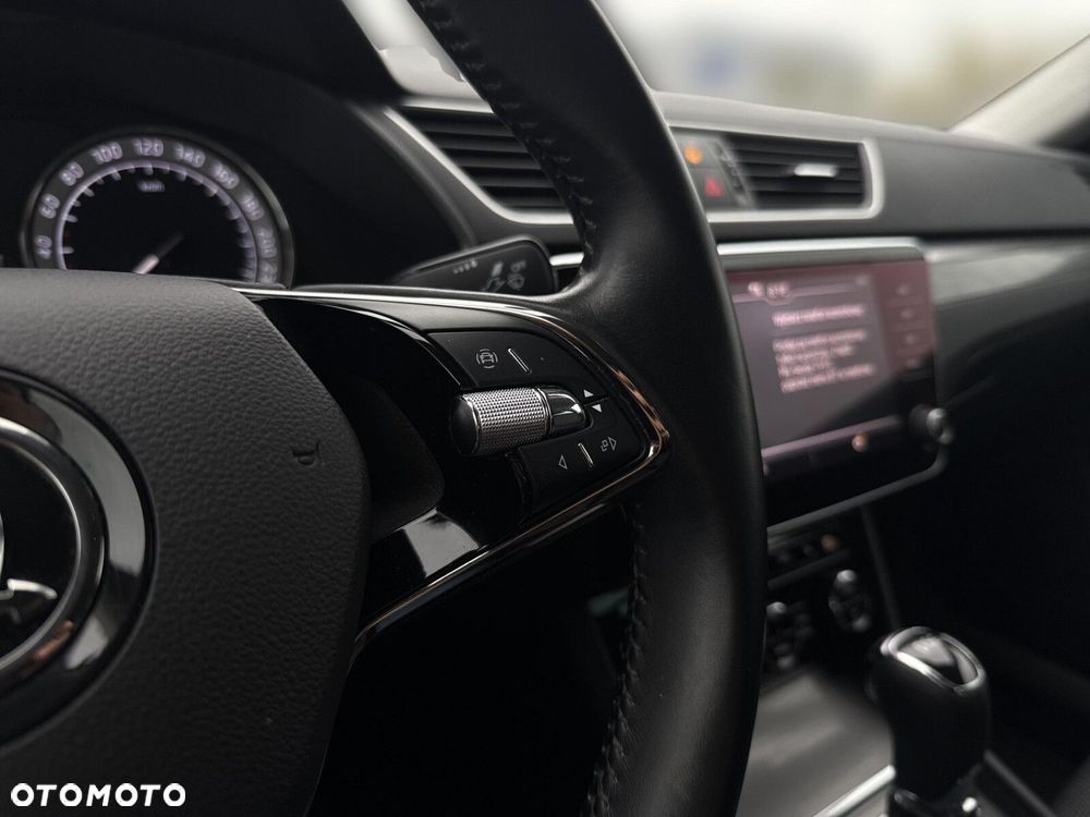Skoda Superb 2.0 TDI Style DSG - 19
