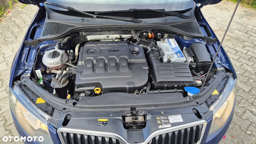 Skoda Octavia 2.0 TDI Edition - 6