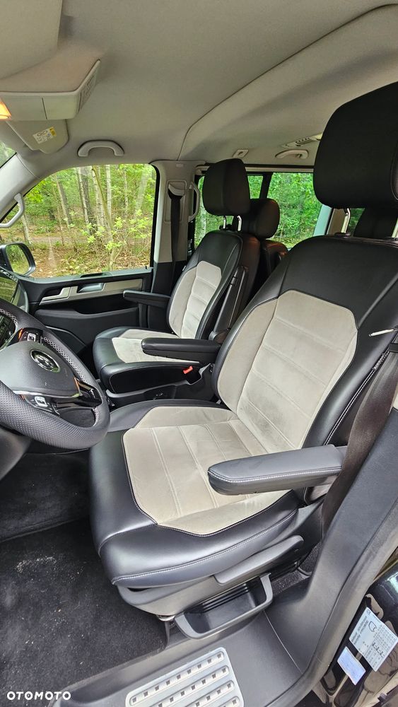Volkswagen Multivan - 31