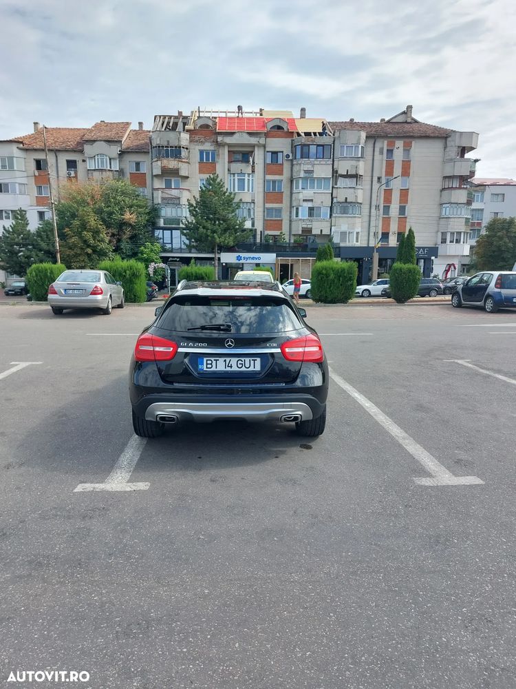 Mercedes-Benz GLA - 3