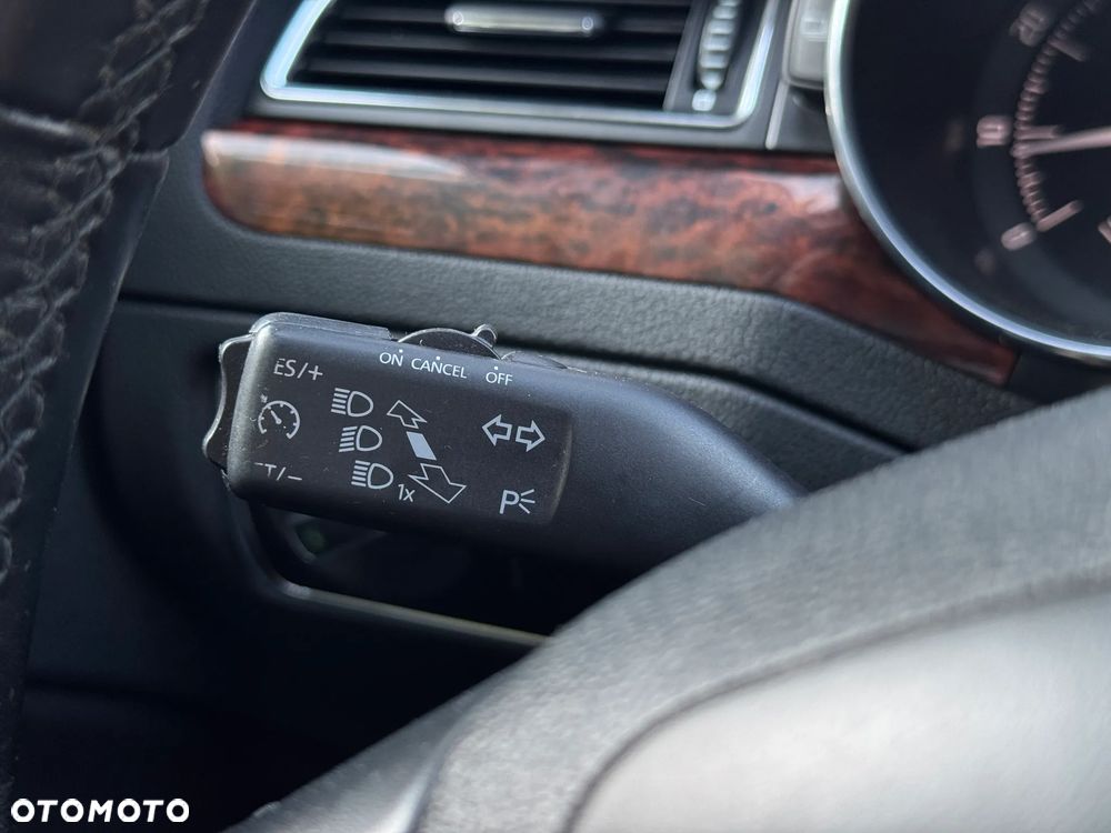 Skoda Superb 1.8 TSI Elegance DSG - 28
