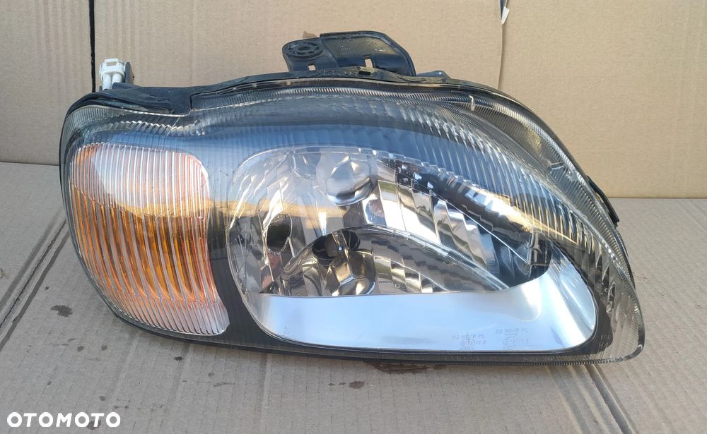 Reflektor Prawy Lampa prawa Suzuki Baleno 1998- EU Koito