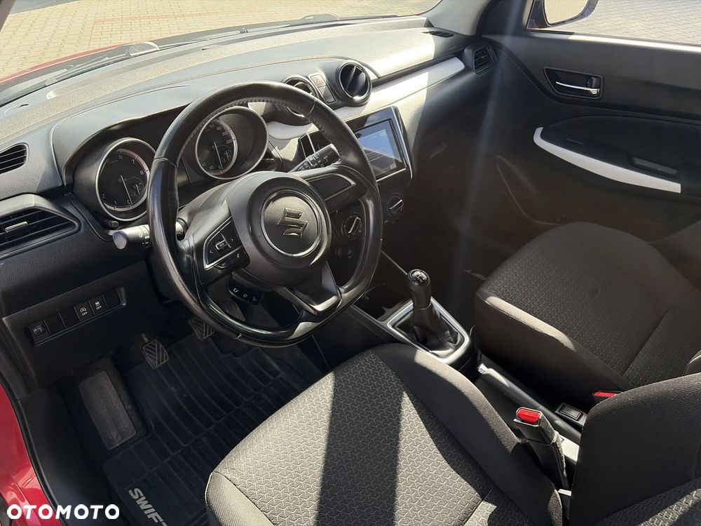 Suzuki Swift 1.2 SHVS Premium Plus - 11