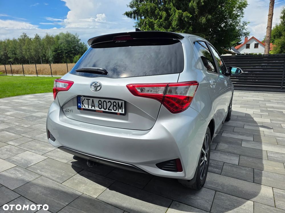 Toyota Yaris - 11