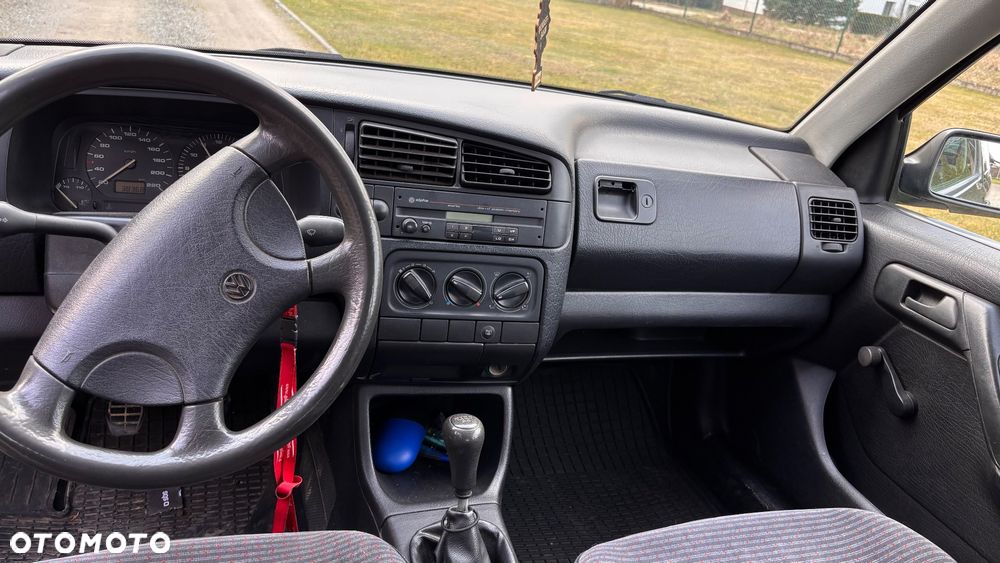 Volkswagen Golf - 9