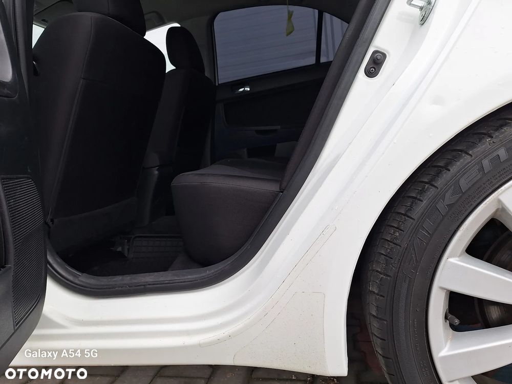 Mitsubishi Lancer 1.5 - 21