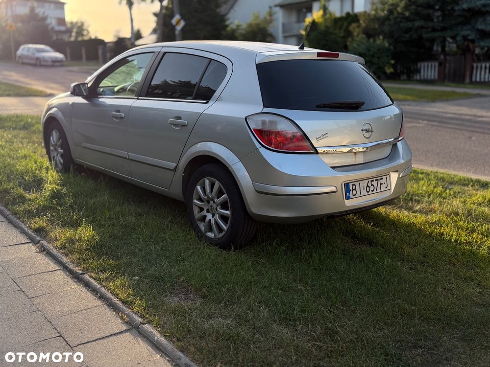 Opel Astra 1.7 CDTI Enjoy - 5