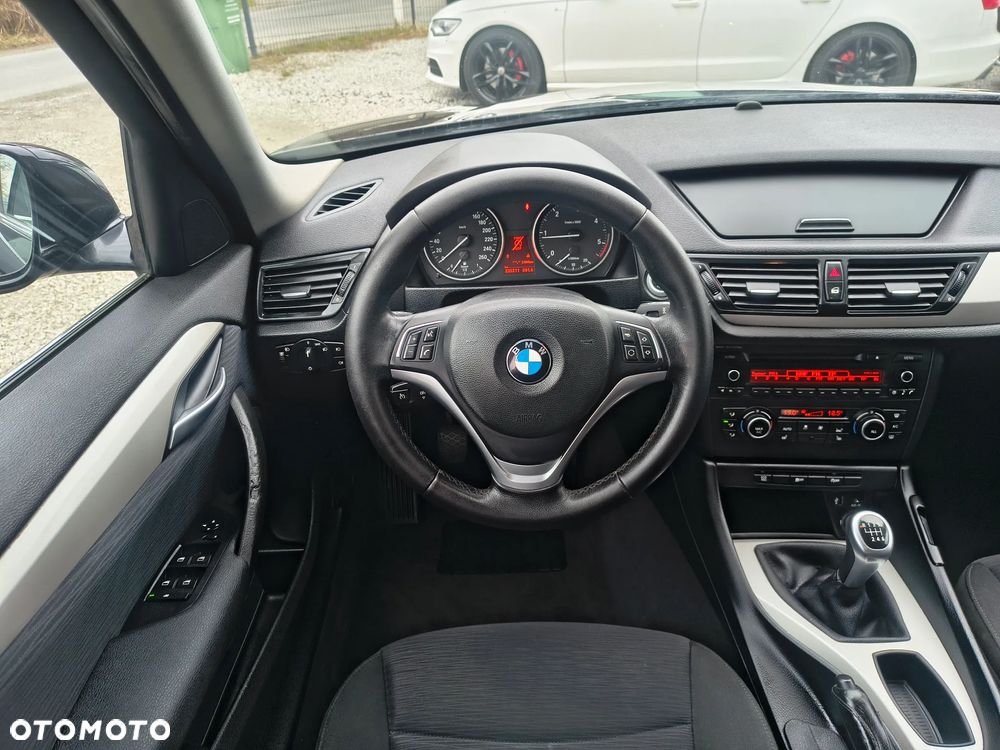 BMW X1 sDrive16d xLine - 20