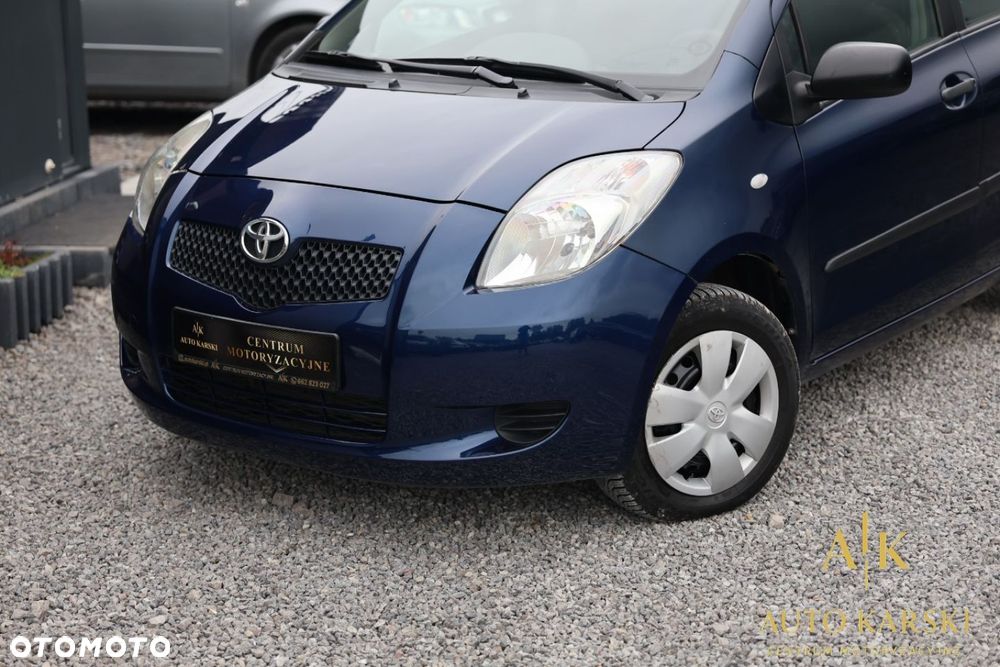Toyota Yaris - 12