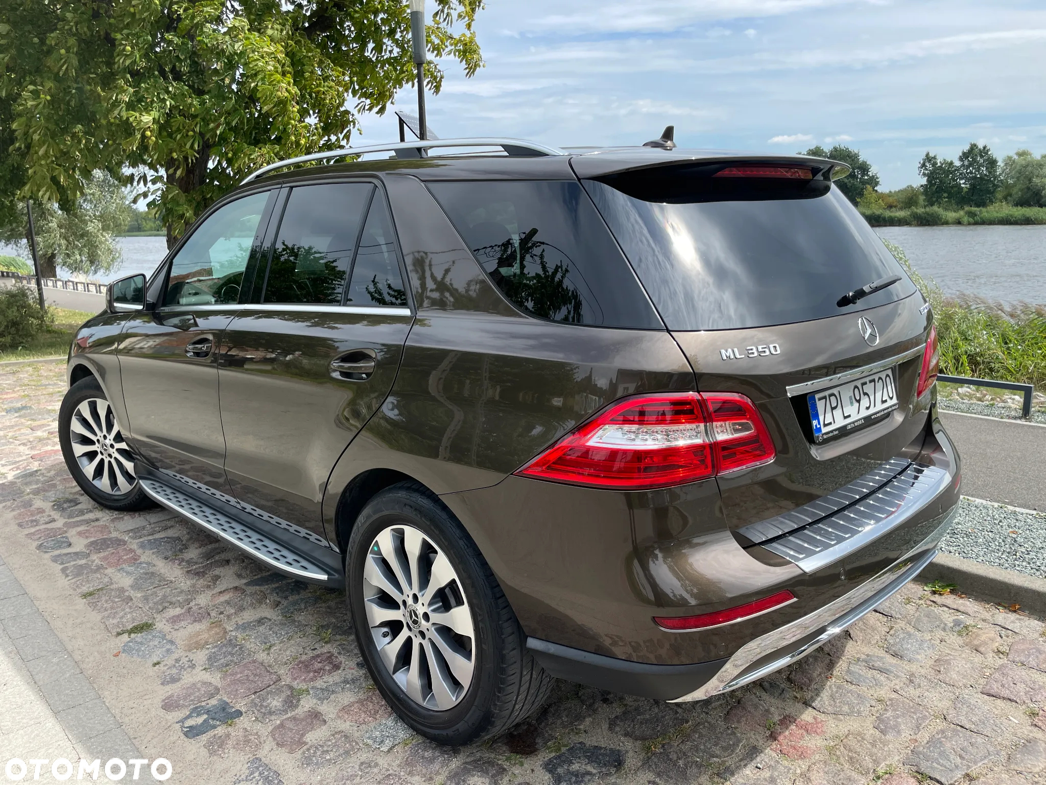 Mercedes-Benz ML 350 BlueTec 4-Matic - 2