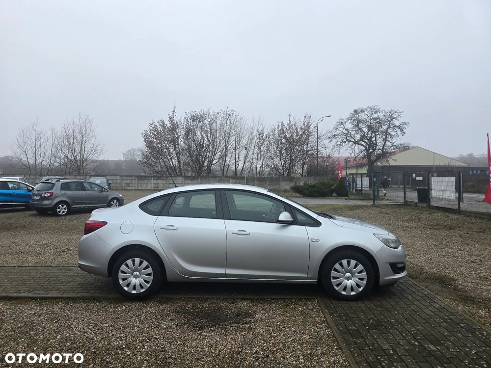 Opel Astra 1.4 T Active EU6 - 5