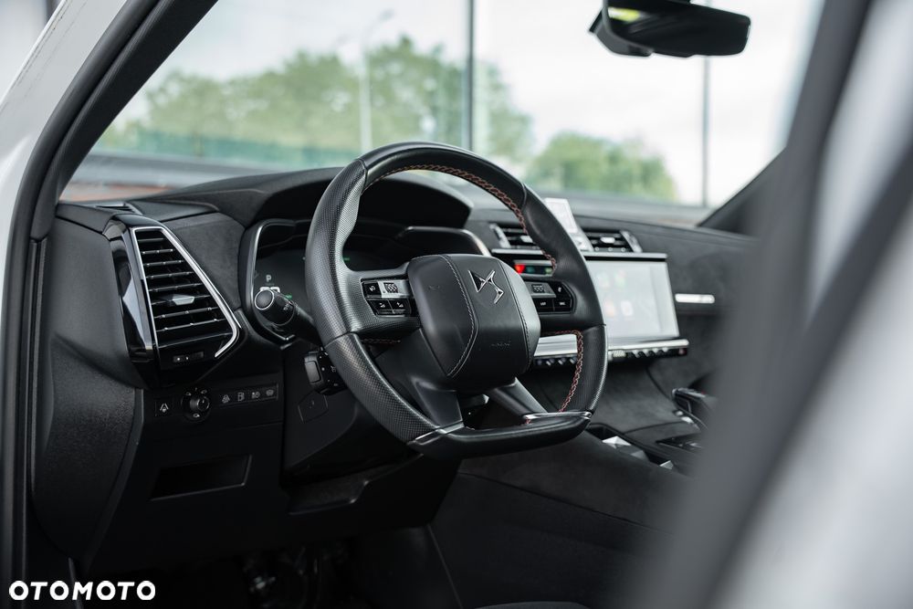 DS Automobiles DS 7 1.6 E-Tense Performance Line + - 24