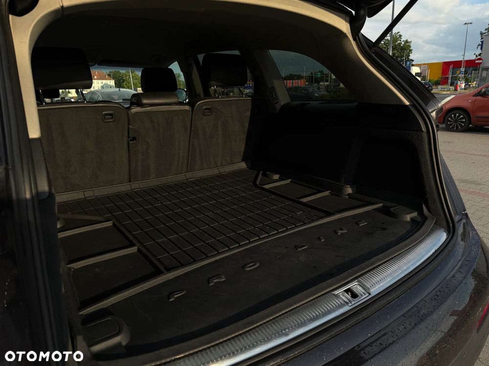 Audi Q7 - 12