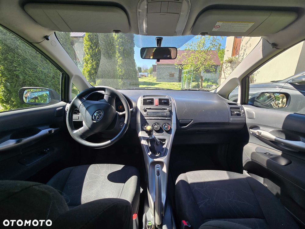Toyota Auris - 7