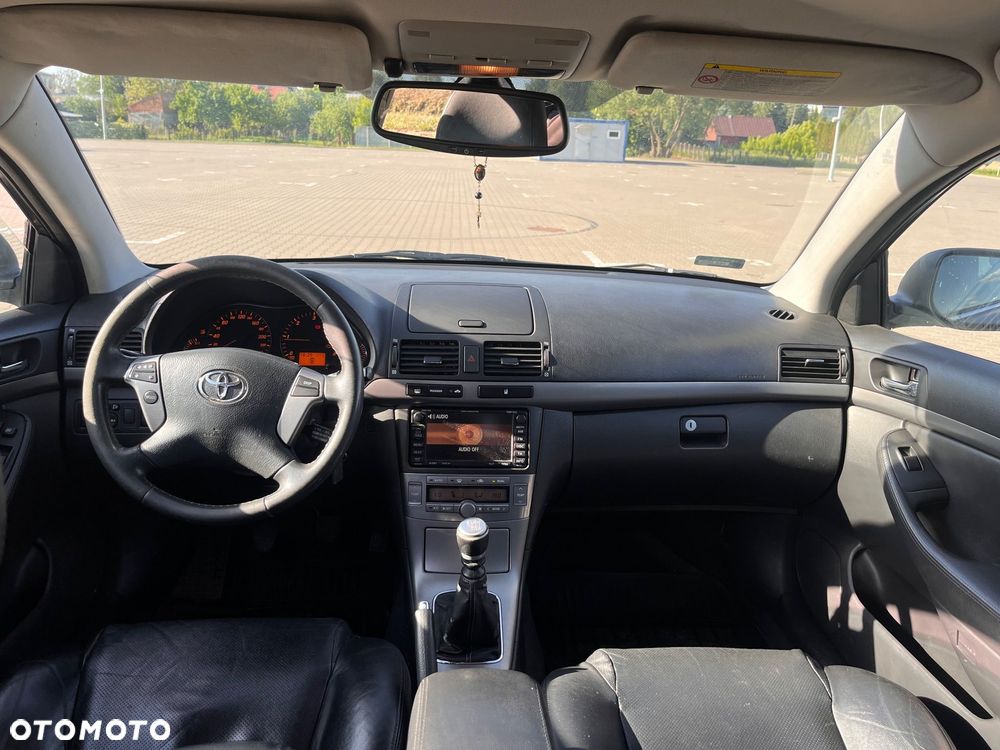 Toyota Avensis 2.2 D-CAT Prestige - 11