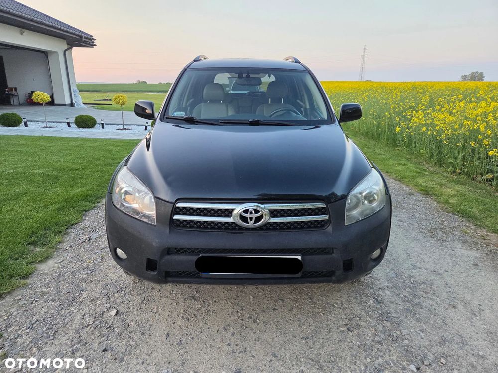 Toyota RAV4 - 9