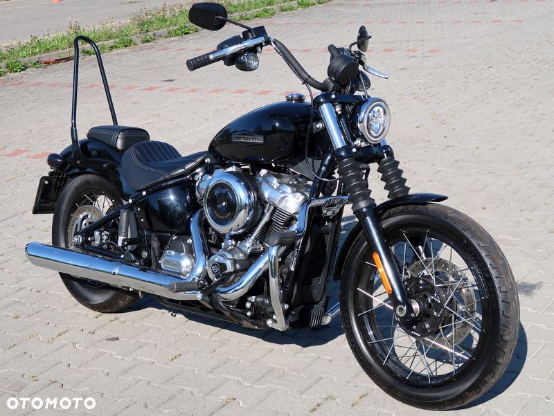 Harley-Davidson Softail Street Bob