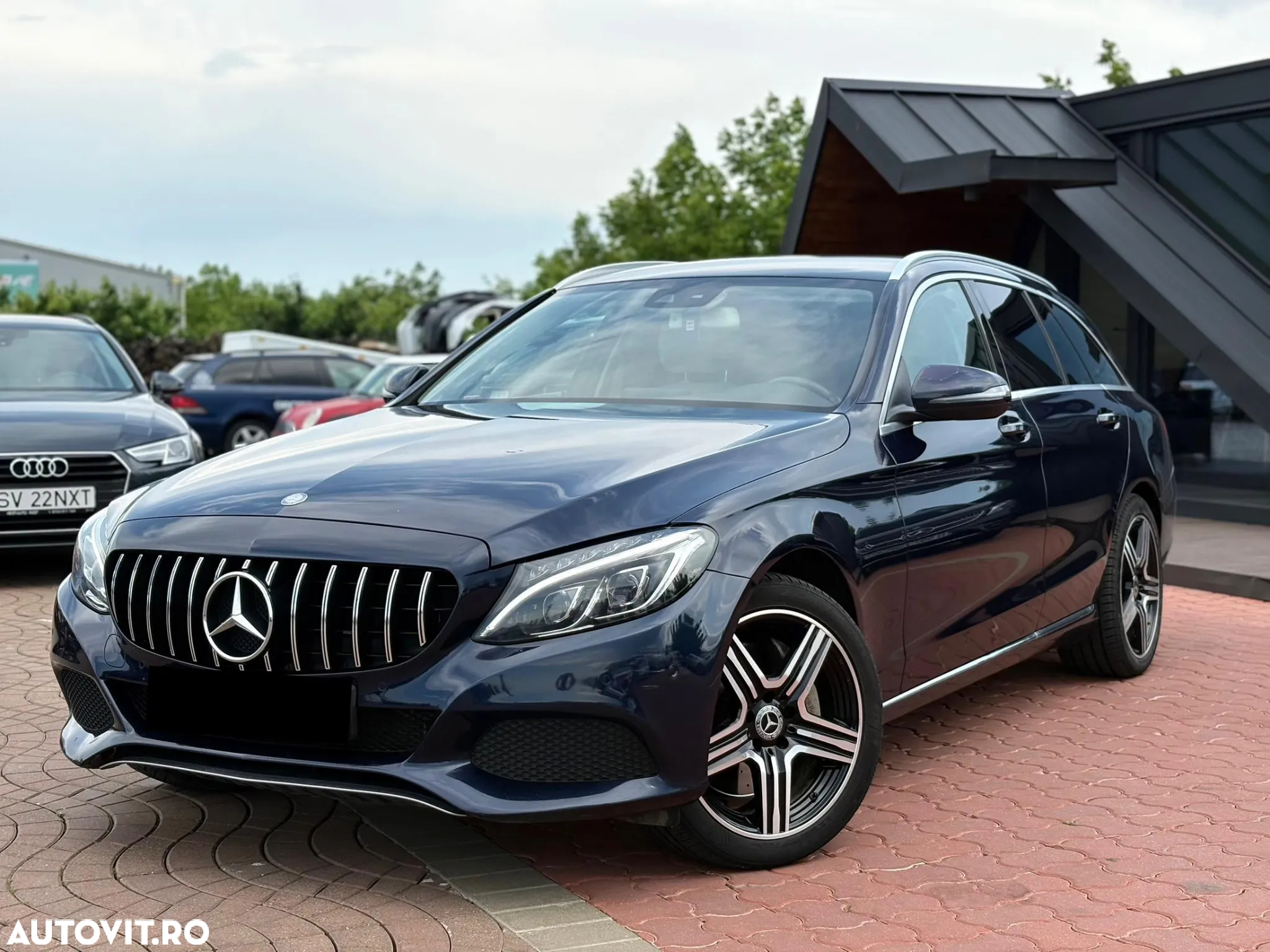 Mercedes-Benz C - 3