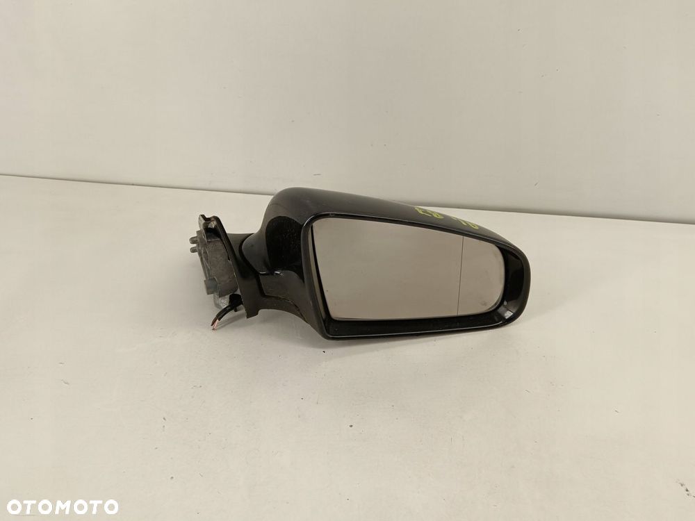 LUSTERKO PRAWE PRZEDNIE AUDI A4 B7 04-08 5 PIN - 3