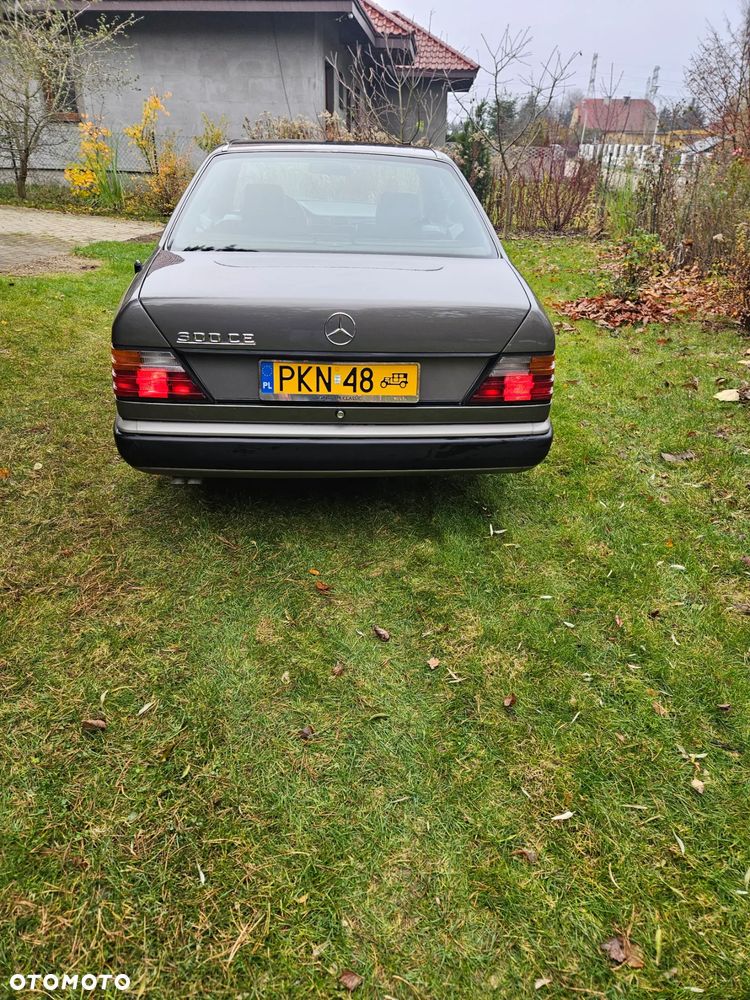 Mercedes-Benz W124 (1984-1993) - 3