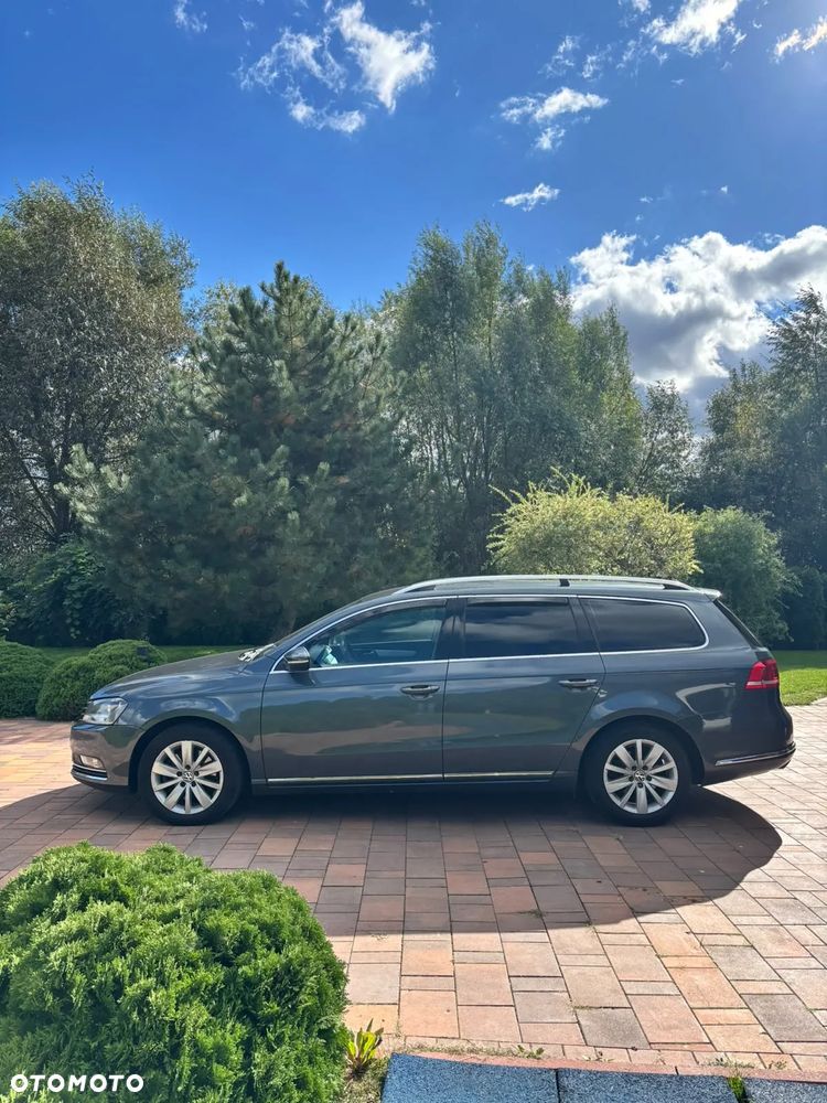 Volkswagen Passat - 14