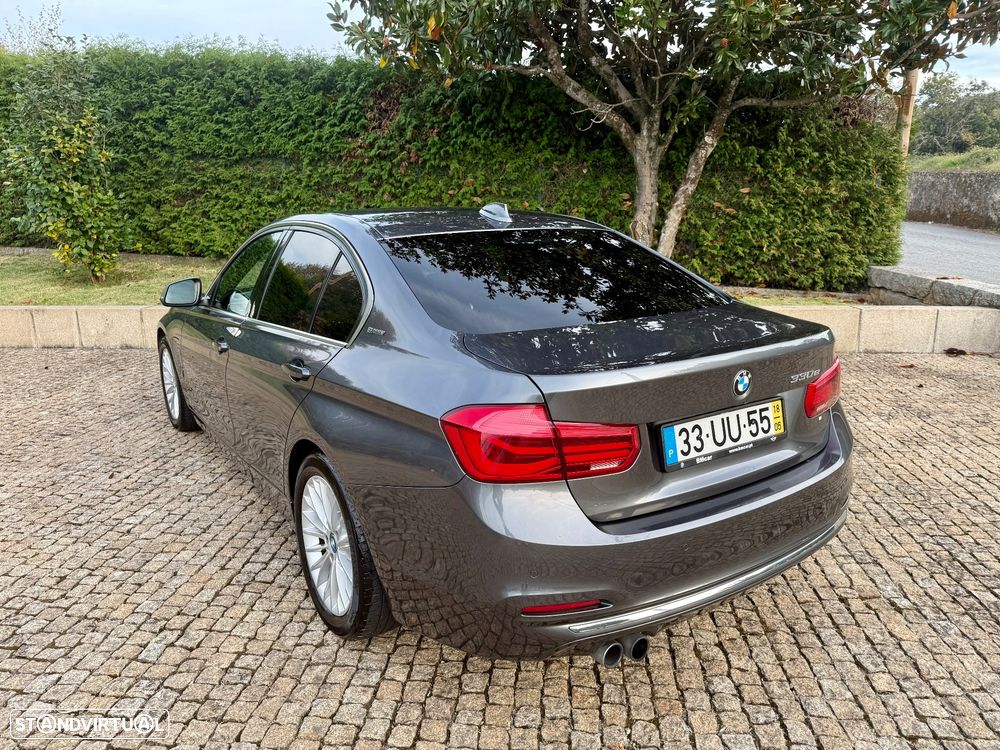 BMW 330 - 12